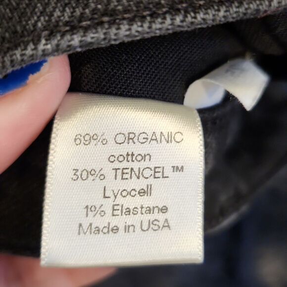 Reformation Serena high skinny crop in faded black destroyed size 25! - Picture 6 of 12